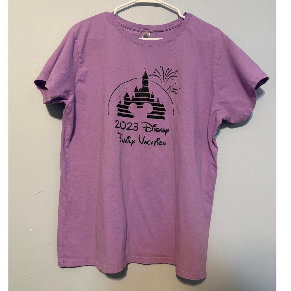 Delta Soft 2XL 2023 Disney Family Vacation Purple Glitter Graphic T-Shirt 1982